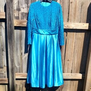 NWT Faeristy Elegant Blue Sequin Dress Size 14